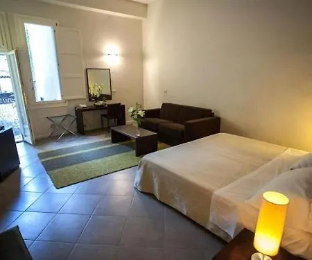 Roma 6.3 E I Banchieri Lägenhet